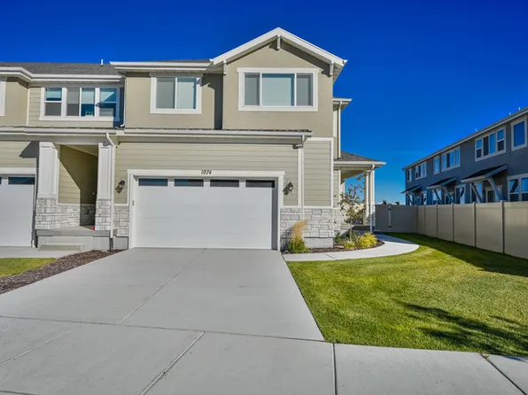 1074 W Chimney Pass Dr, Bluffdale, UT 84065