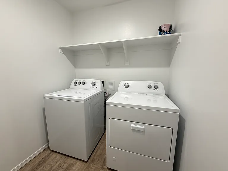 10442 W Guildford Ln — Photo 20