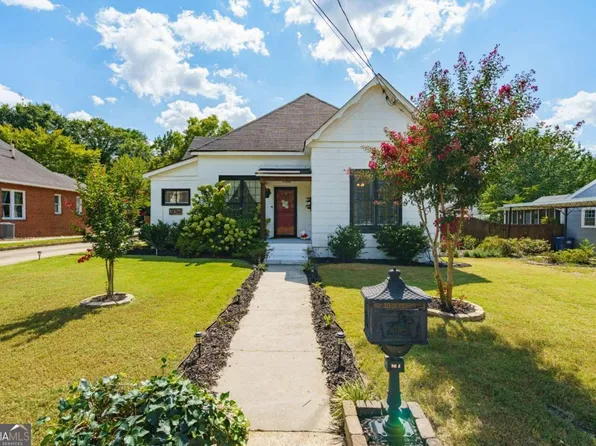 30 W Stephens St, Winder, GA 30680