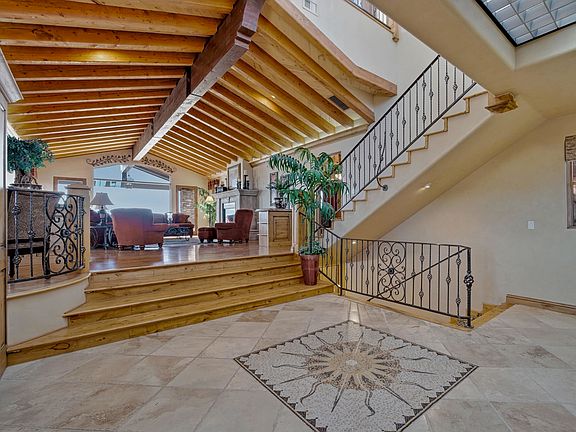 3rd image of 330 Red Ridge Ct