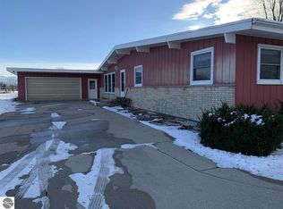 1313 N State Rd, Ithaca, MI 48847