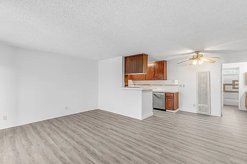 1752 Federal Ave Photo 1