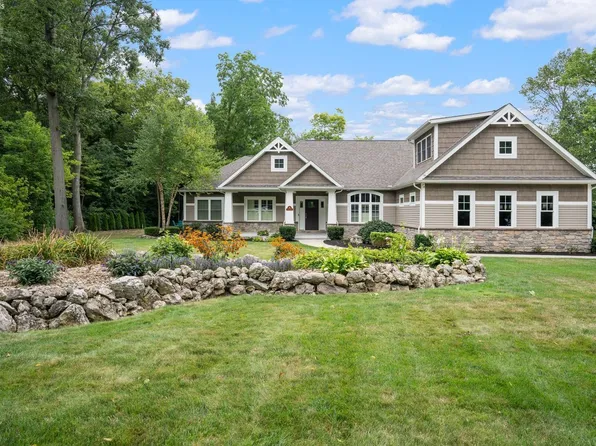 4371 E Laurel Ridge Dr, Pt Clinton, OH 43452