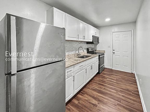 2nd image of 4527 Glade Rd APT 8