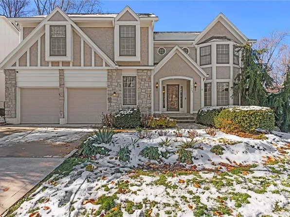 11504 Grant Dr, Overland Park, KS 66210