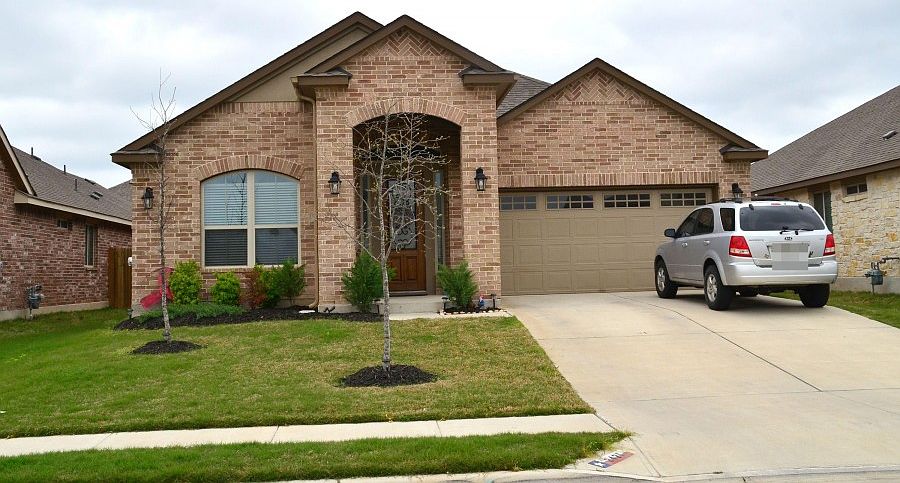 1st image of 2421 Muzzie Ln