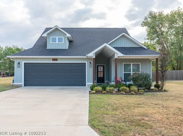 8909 Stoney Hedge Dr, Fort Smith, AR 72908