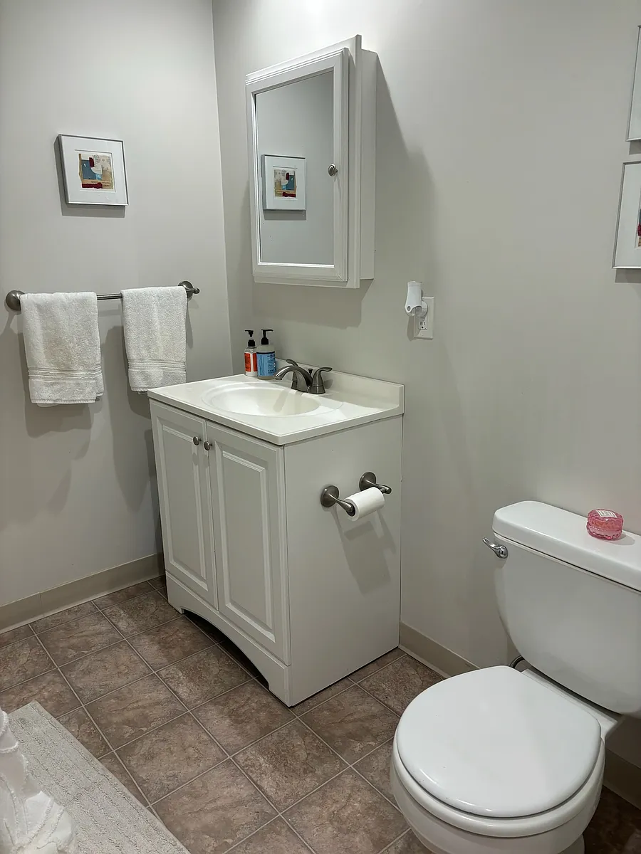 Building Photo - 1110 Beacon St #1B