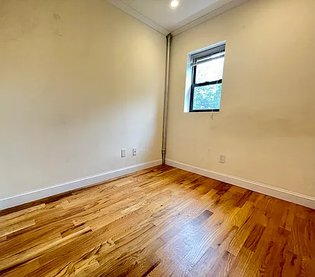 Rented by Silver Line Realty Group NY LLC | media 2