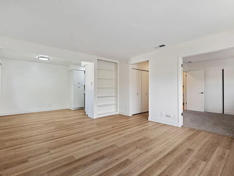 313 Northgate Dr #D — Photo 10