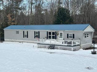 25 Elizabeth Rd, Sandown, NH 03873