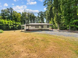 646 Hawthorne Dr, Asheboro, NC 27205