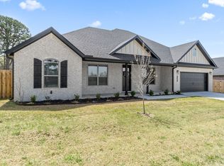 705 Carlock Dr, Pea Ridge, AR 72751