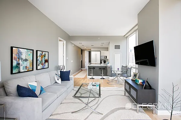 Rented by (Legacy) Elegran | media 19