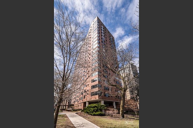 1st image of 3100 N Lake Shore Dr APT 501