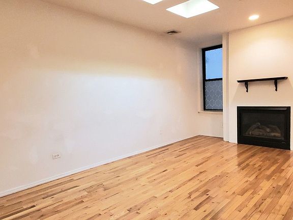 4th image of 782 Prospect Pl #2RR