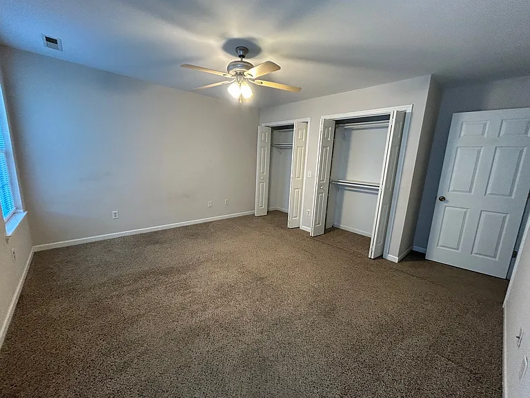 61 Hugo Dr — Photo 23