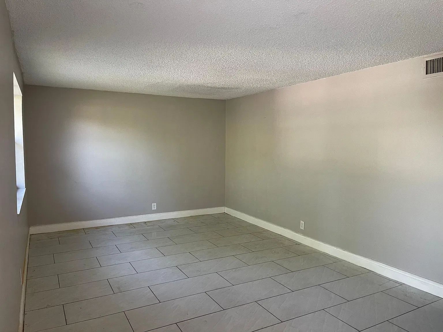 4 bed, 1492 sqft, $2,500 — Photo 4