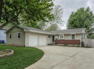 613 N Stevenson St, Olathe, KS 66061