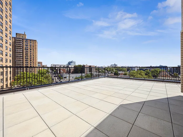 100 Sullivan Pl #601 — Photo 7