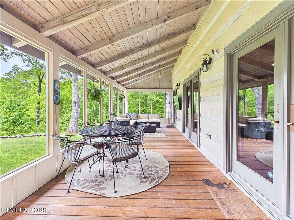 46th image of 1457 Smithfield Rd
