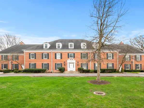 7323 Heritage Ct APT 2E, Frankfort, IL 60423