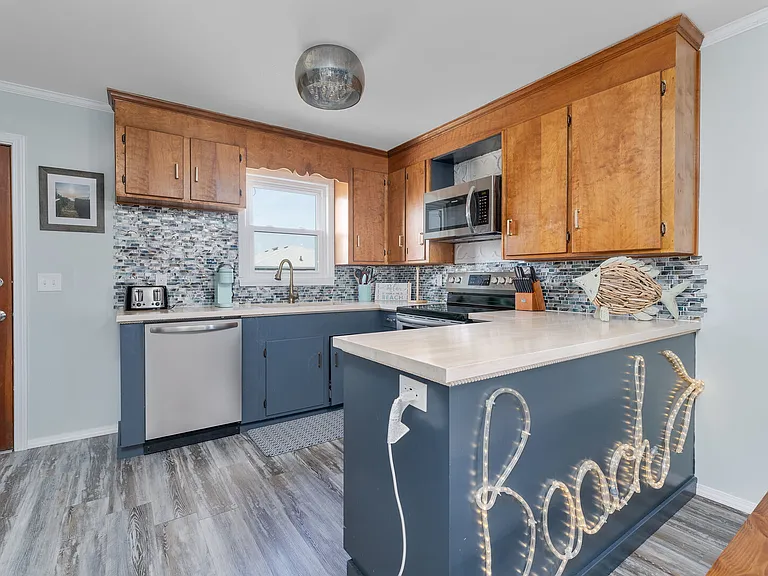 102 Wilson St — Photo 7