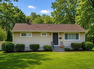 15 Valley View Ter, Spring Valley, NY 10977