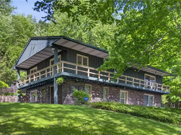 60 Furniss Station Rd, Oswego, NY 13126