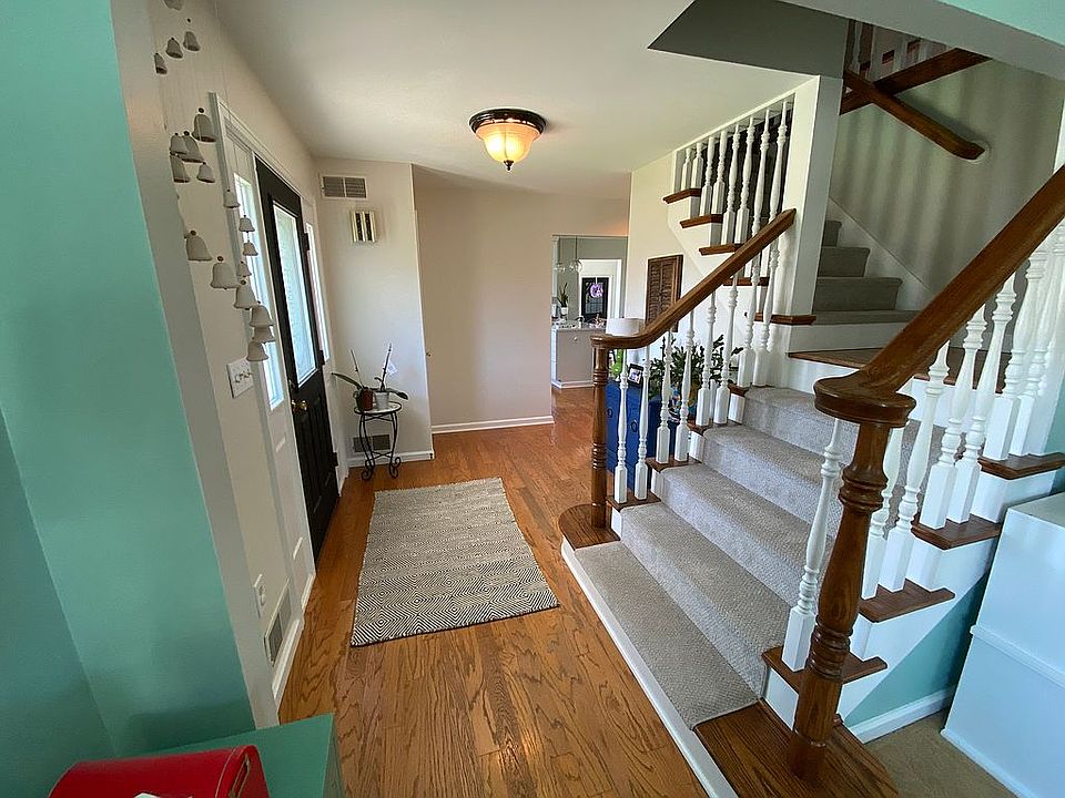 1st image of 206 Concord Dr