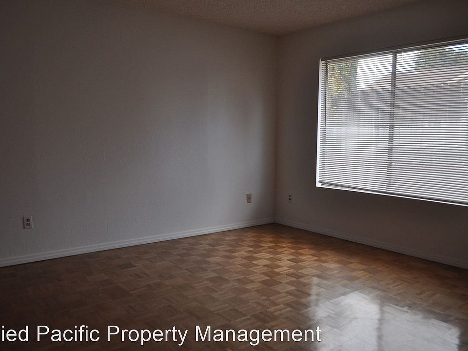 1st image of 1511 Campus Ave