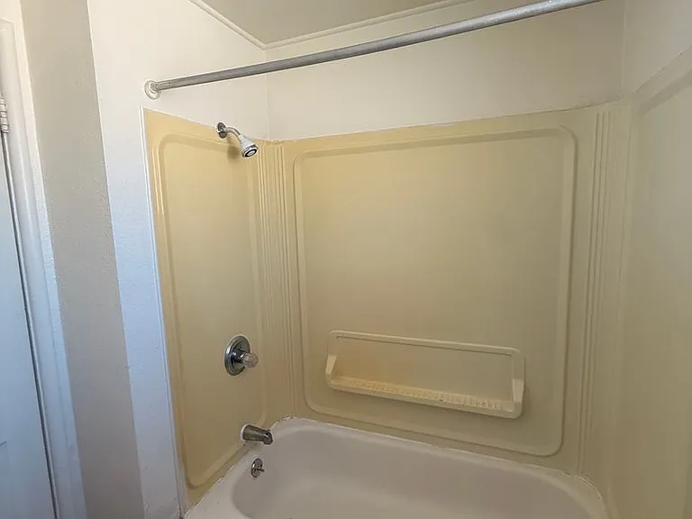 217 Baltimore St — Photo 3