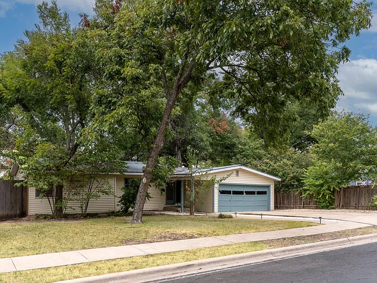 6004 Woodview Ave — Photo 23