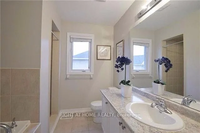 693 Ferguson Dr — Photo 9