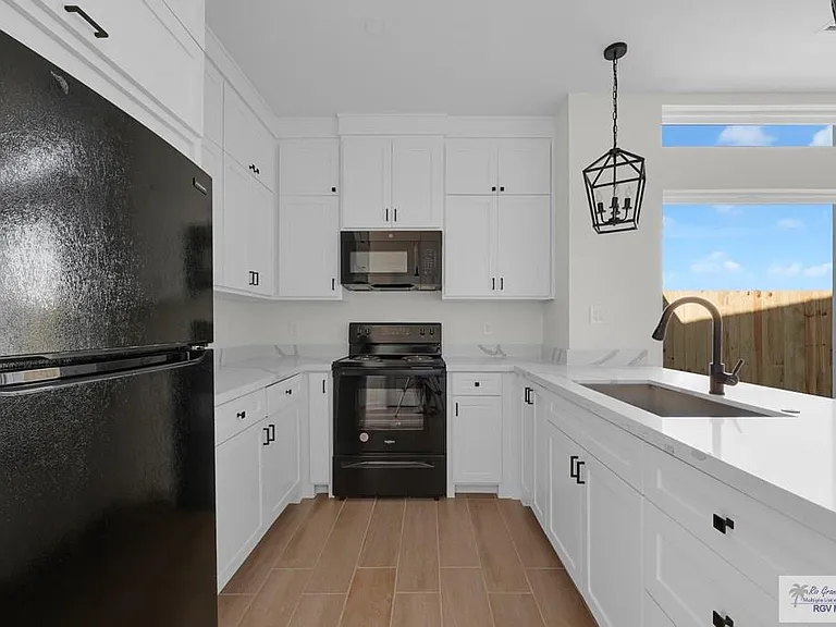 3525 Hidalgo St #3 — Photo 12