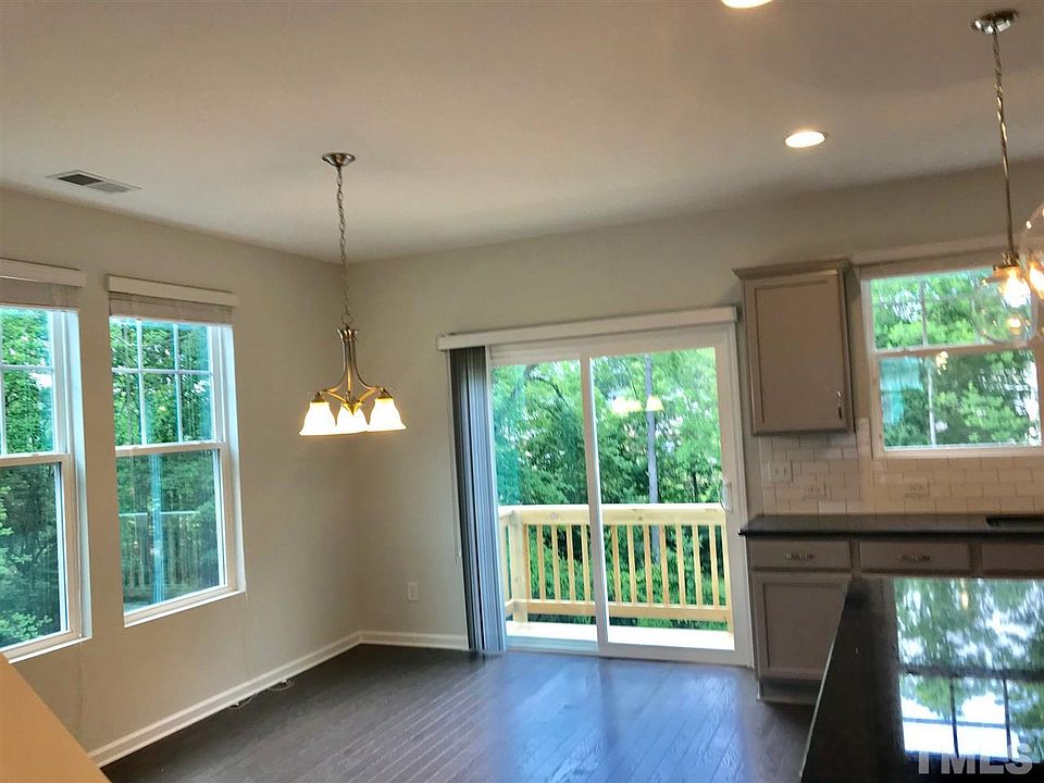 1464 Salem Creek Dr Apex NC Zillow