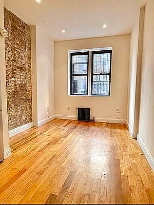 2nd image of 420 E 89th St #1F