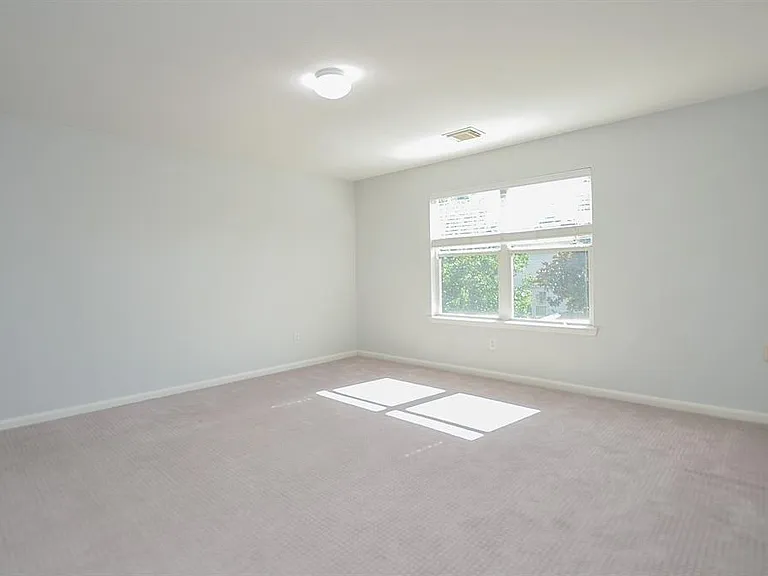 2219 Gable Hollow Ln — Photo 29