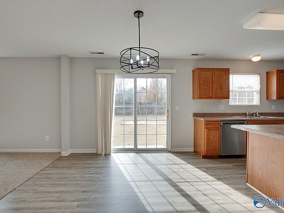 4th image of 125 Wallhaven Dr SW