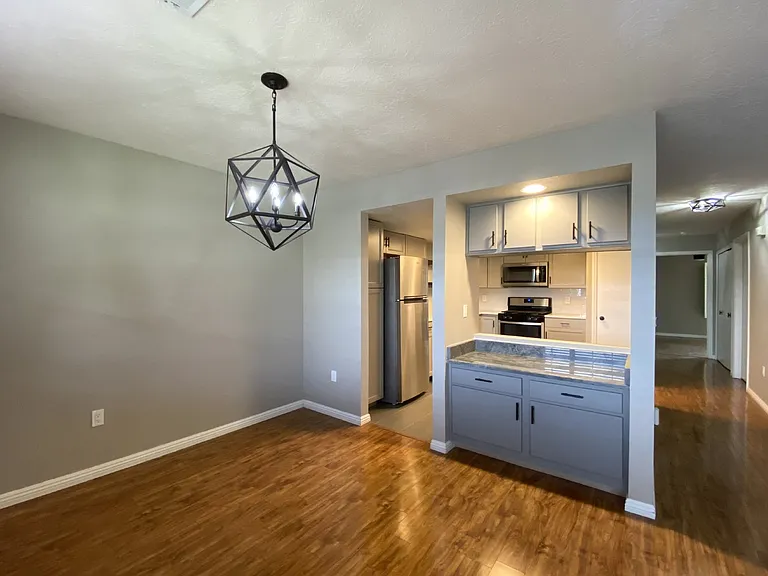 837-1D Country Club Dr SE — Photo 9