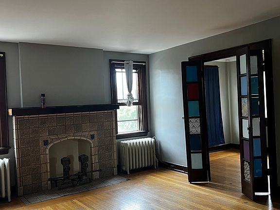 5th image of 1429 Dana Ave