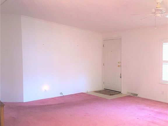 5th image of 123 Tropicana Ave