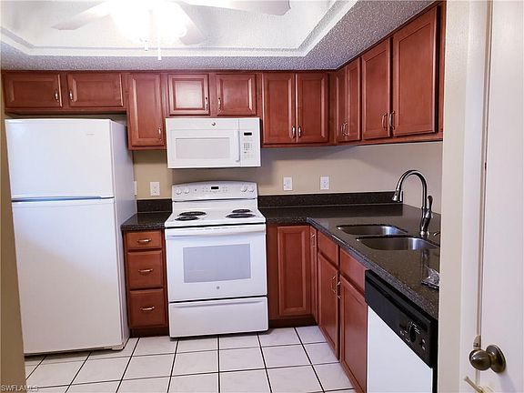 2nd image of 5711 Foxlake Dr APT 2