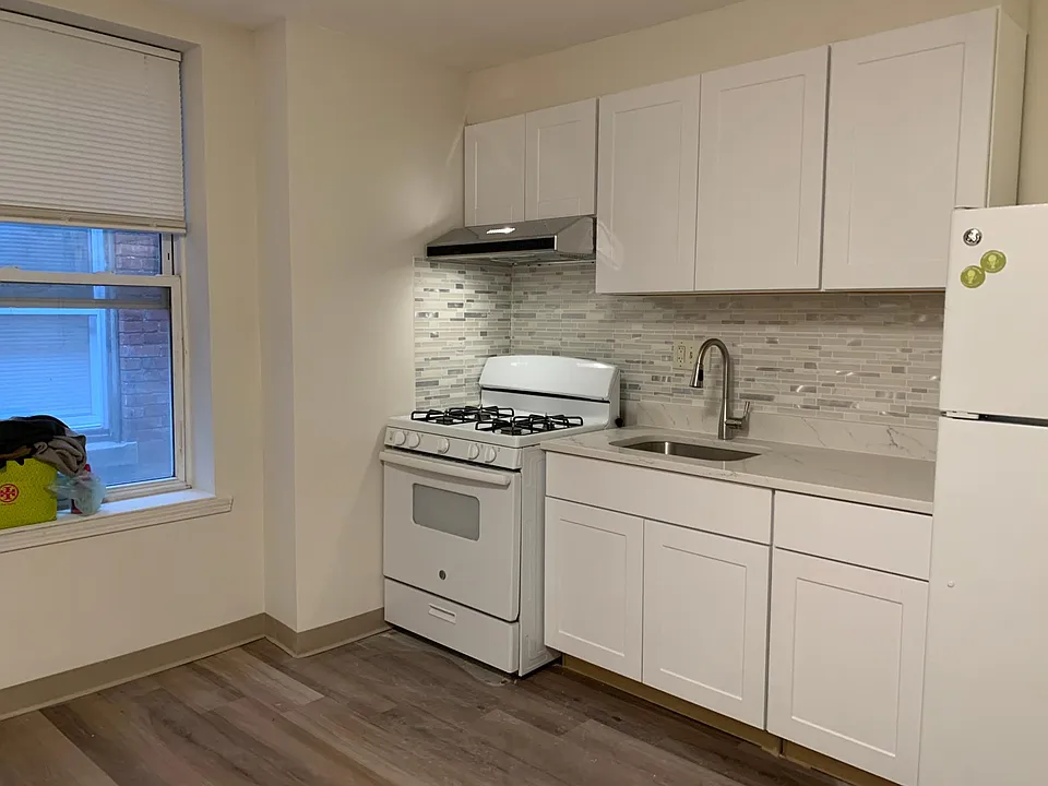 65 Beach St #4B