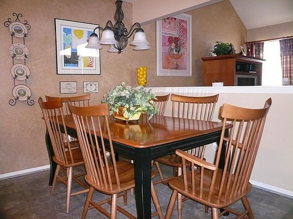 Eat in Kitchen