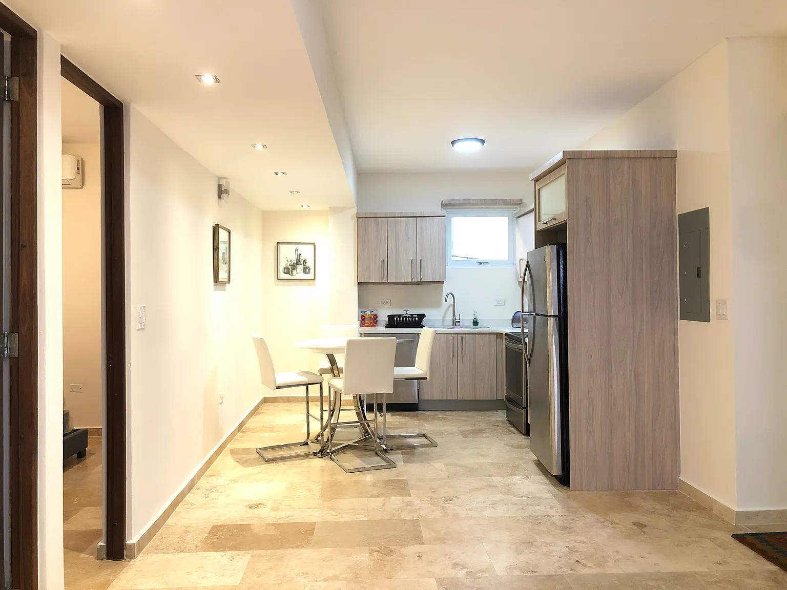 2 bed, 1000 sqft, $2,350 — Photo 4