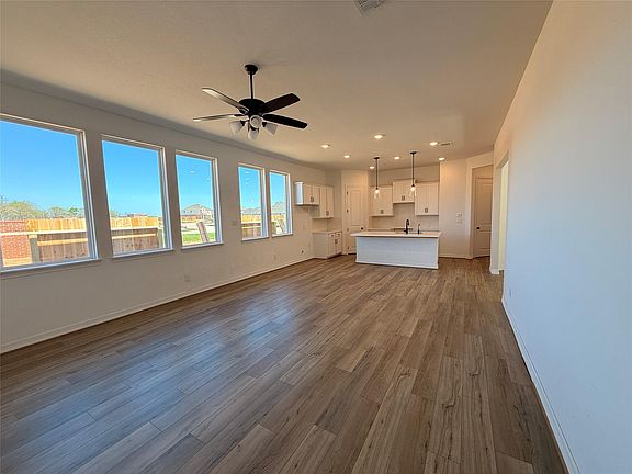 7th image of this home