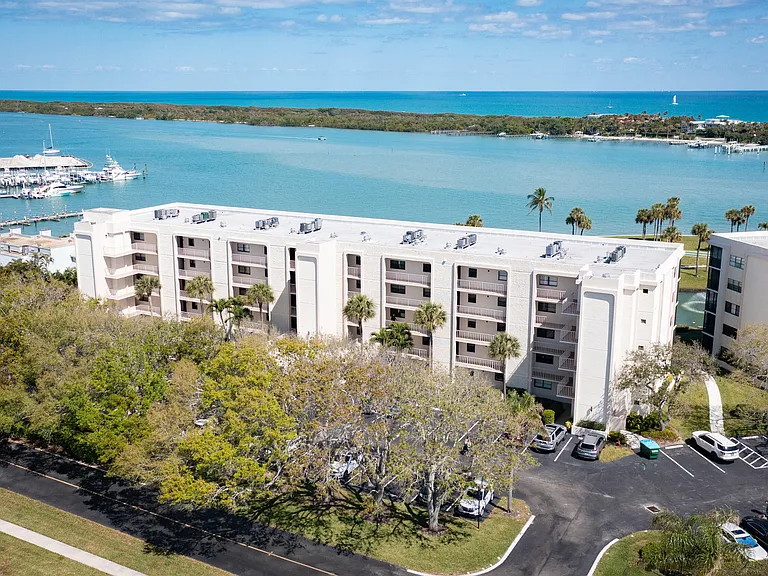 300 Intracoastal Pl #101 — Photo 30