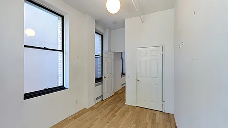 Rented by LEE & ASSOCIATES NYC RESIDENTIAL LLC