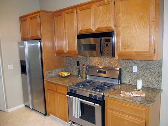 Kitchen - Stainless/Grani